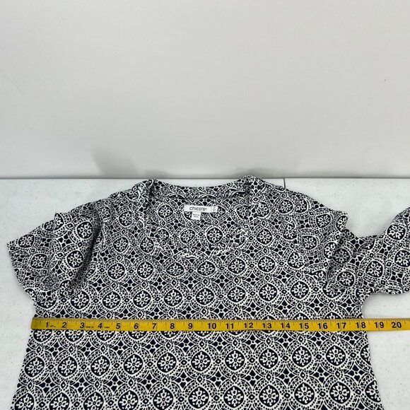 Chico's Size 0 (S/4-6) Blue White Medallion Top Short Sleeve Tee Coastal - Picture 3 of 8